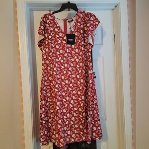 JustFashionNow red floral knee length dress